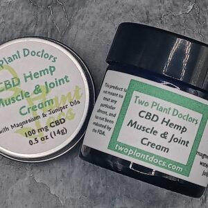 1 oz jar and 0.5 oz tin of cream