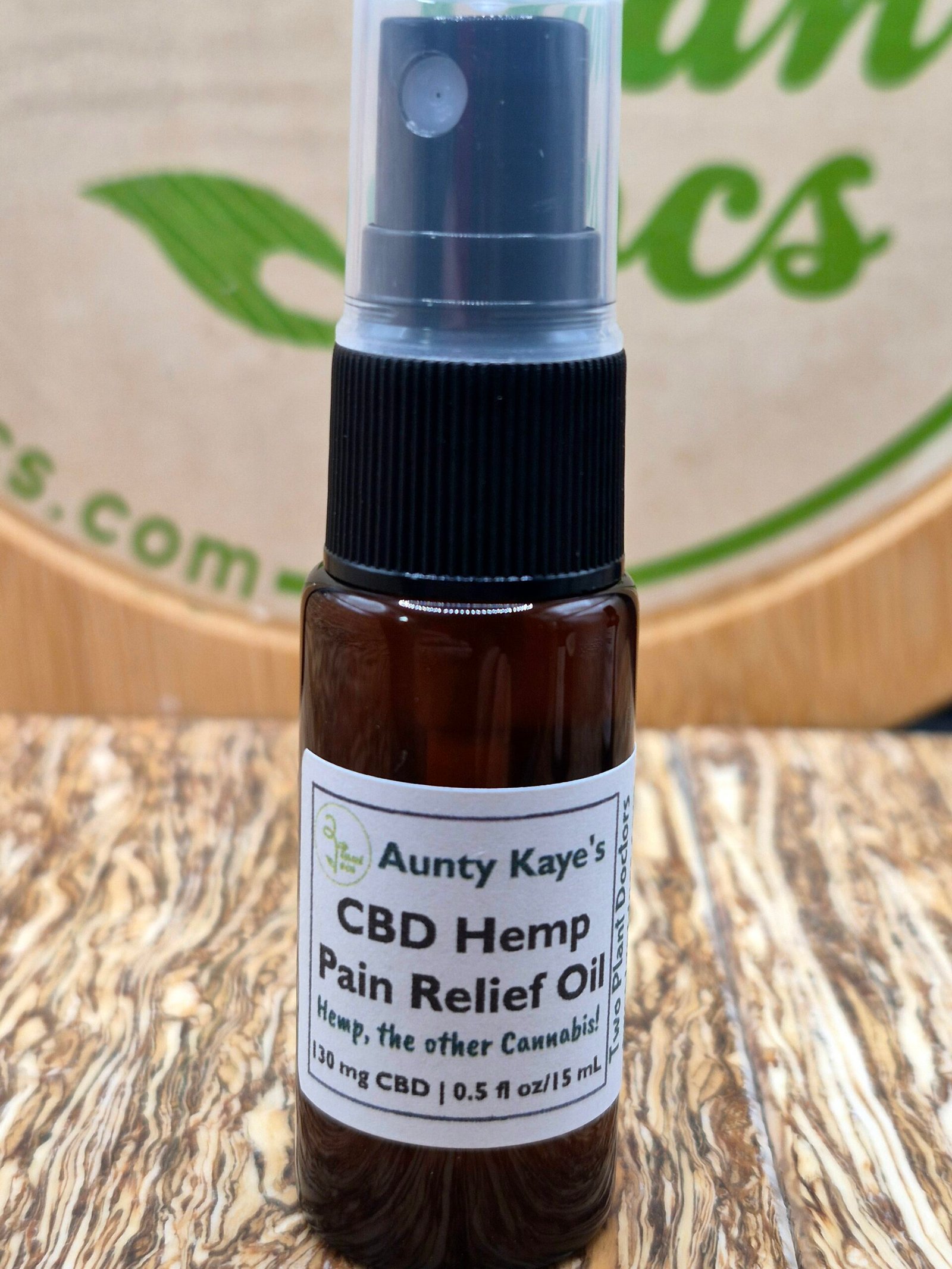 one small glass bottle (1/2 oz) with sprayer top